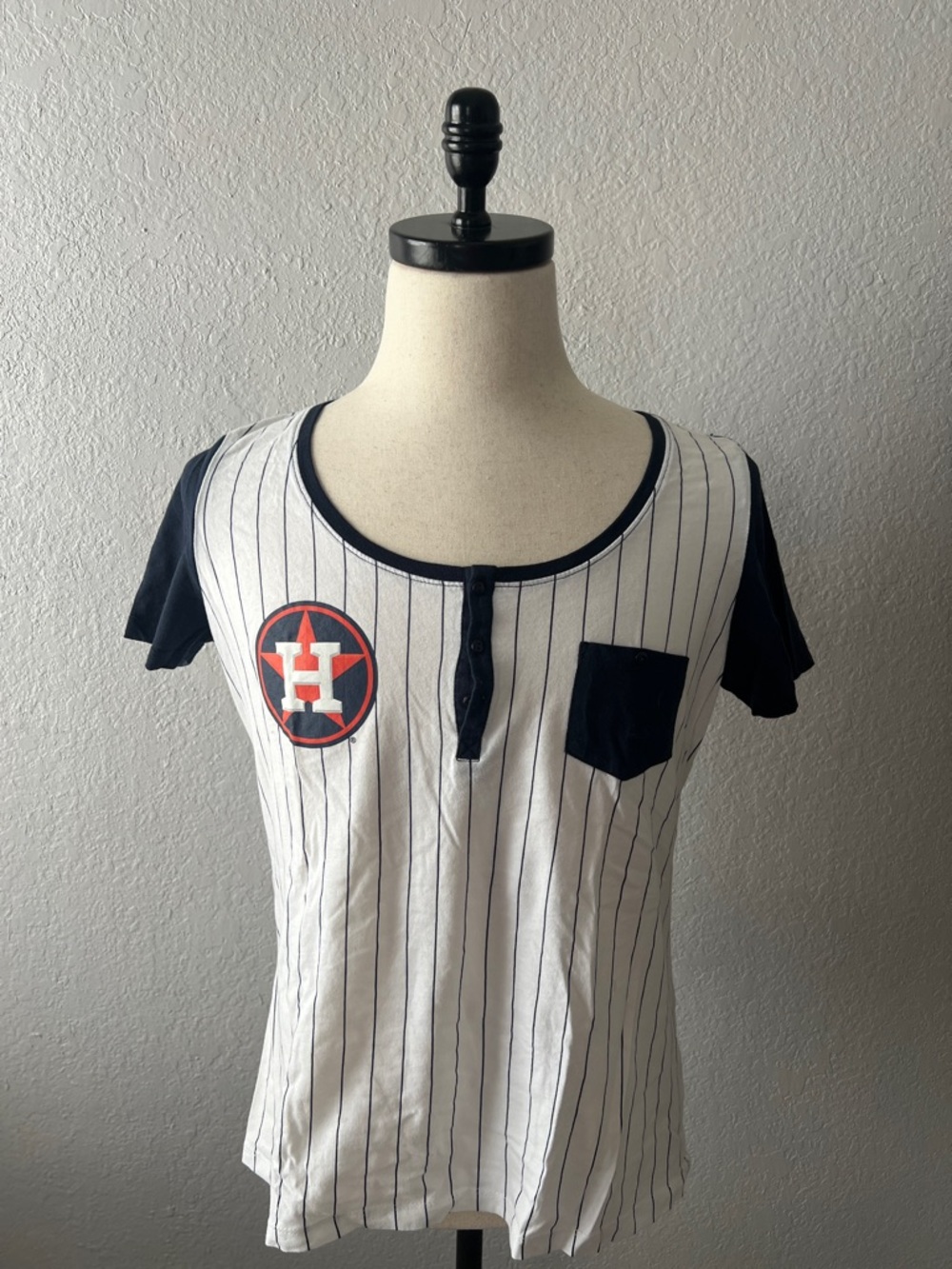 2016 5th & Ocean Houston Astros White Pinstripe Tee with Navy Sleeves and Pocket